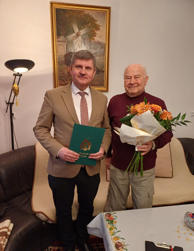 grafika do wpisu: Jubileusz 90-lecia urodzin