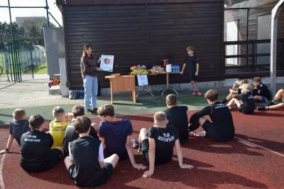 grafika do wpisu: Zdrowe żywienie, ruch i sportowa integracja na zakończenie cyklu