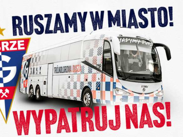 Autobus z piłkarzami Górnika Zabrze w Miasteczku Śląskim!
