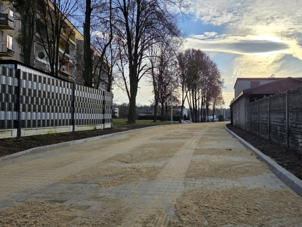 grafika do wpisu: Zakończyliśmy budowę ul. Złotej!