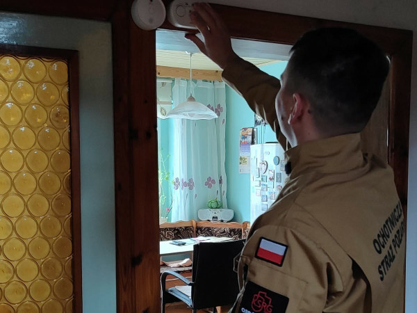 grafika do wpisu: Czujniki czadu i dymu dla mieszkańców Miasteczka Śląskiego